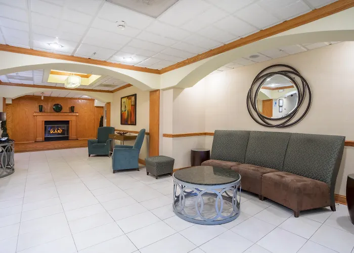 Holiday Inn Express & Suites By Ihg